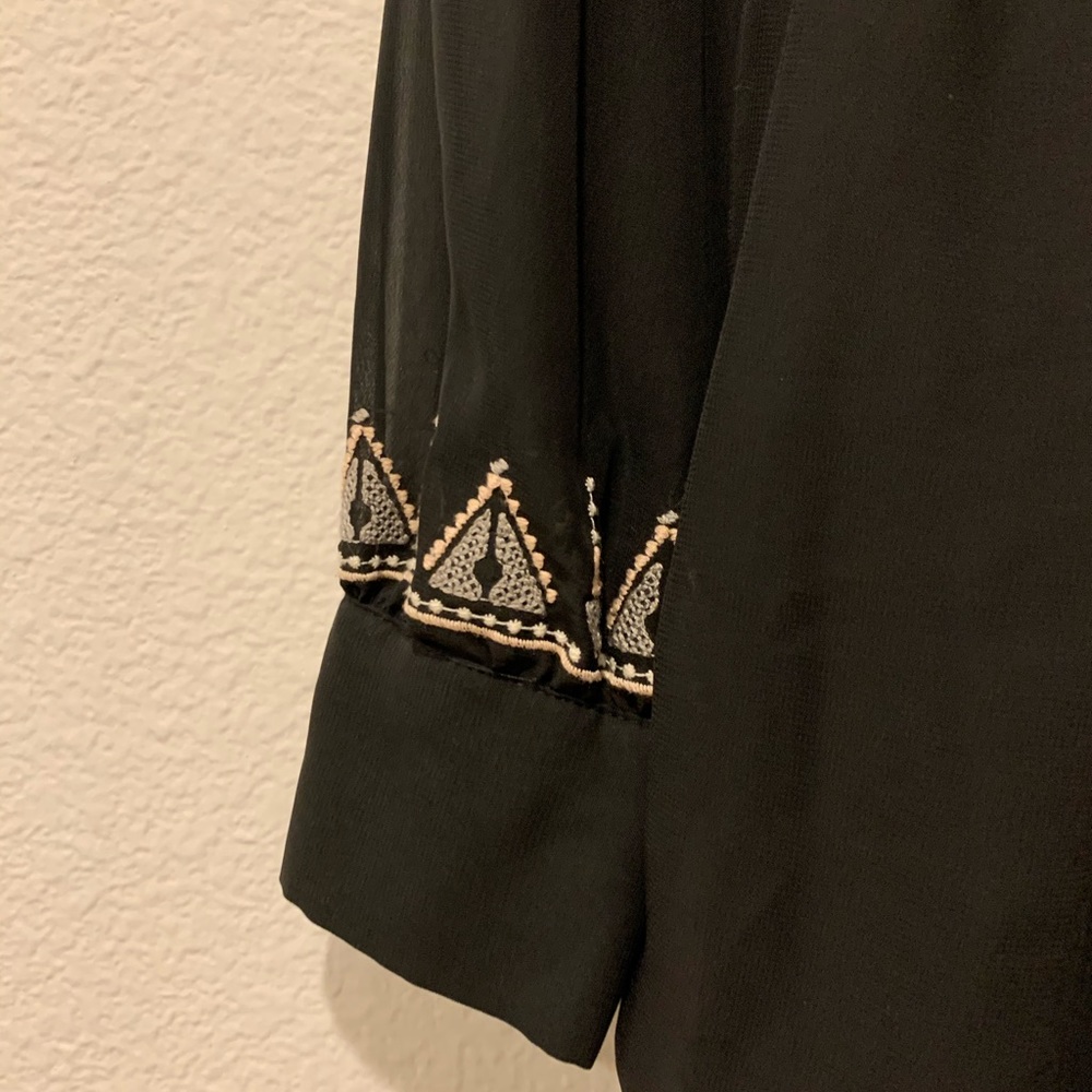 House of Harlow Black Sheer Embroidered Romper - Picture 3 of 7